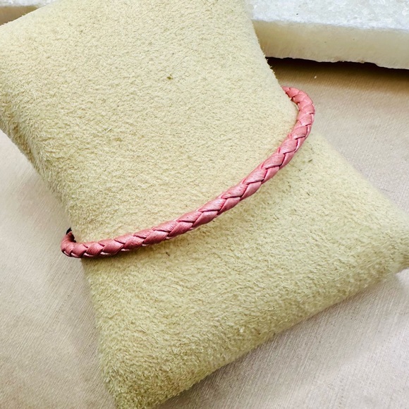 EUC Pandora 590705CMP-S Single Shimmering Pink Woven Leather Clasp Bracelet - Picture 9 of 15